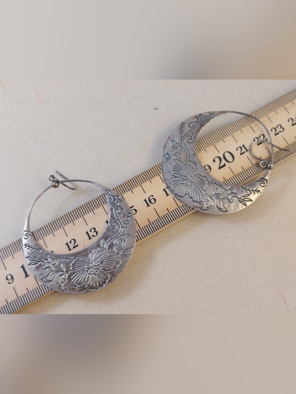 Sterling Silver Floral Crescent Hoop Earrings - Women Jewelry - Picture 6 of 8